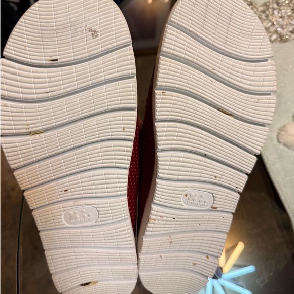 Samuel Hubbard Women’s Red Perforated Slip-On Mule - Picture 7 of 7